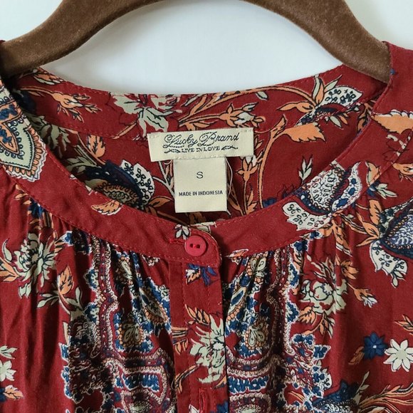LUCKY BRAND Live in Love Button Down Top Sz S Round Neck Red Floral Long Slv EUC - Picture 2 of 6